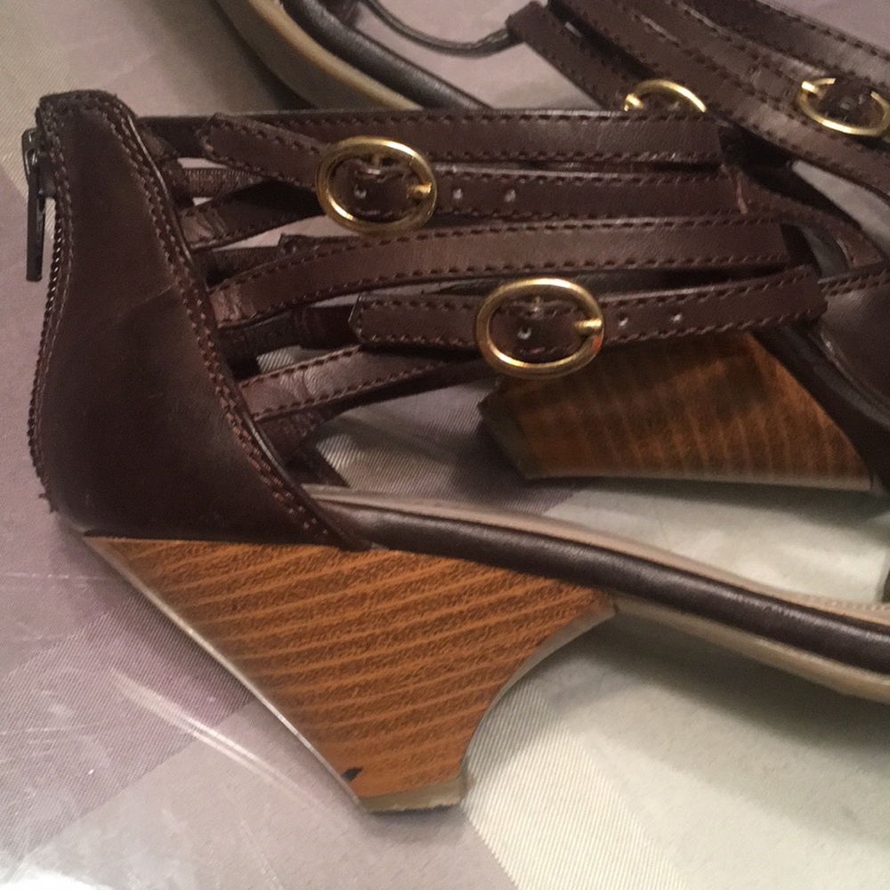 East 5th Brown Sandals - Picture 5 of 6